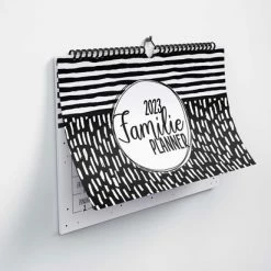 Gloednieuw 💯 SilliBeads 1. Familieplanner 2023 (A4 Liggend) ✔️