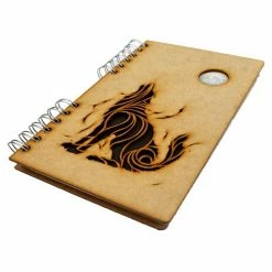 Promo ✨ KOMONI - Duurzaam Houten Schetsboek - Gerecycled Papier - Navulbaar - A5 - Blanco - Zwarte Wolf ⌛ -Crafts&Co winkel 550x550 2