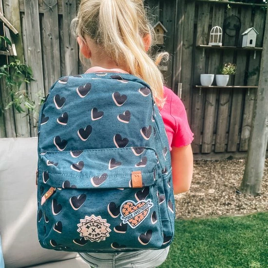 Kopen ๐ Milky Kiss Love Land - Rugzak - Schooltas Meisje - Blauw - Hartjes ๐ฏ 6 Kopen ๐ Milky Kiss Love Land - Rugzak - Schooltas Meisje - Blauw - Hartjes ๐ฏ - Afbeelding 6