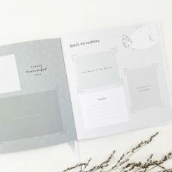 Kopen ๐ฅ Maan Amsterdam Zwangerschapsdagboek - Collectie Eclipse - Unisex ๐ 34 Kopen ๐ฅ Maan Amsterdam Zwangerschapsdagboek - Collectie Eclipse - Unisex ๐ -Crafts&Co winkel 550x550 463