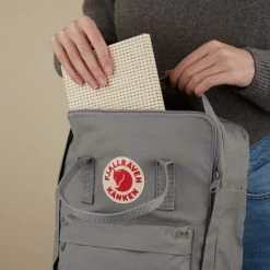 Aanbiedingen ✔️ Fjallraven Fjällräven Kånken Unisex Rugzak - Fog ❤️ -Crafts&Co winkel 550x550 835