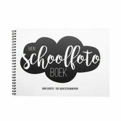 Goedkoopste 🔔 Studio Mamengo Schoolfotoboek - Softcover - Mijn Schoolfotoboek - Invulboek - Zwart/wit - Ringband 🛒